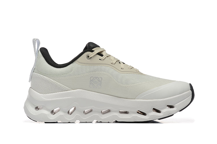 ON CLOUD x LOEWE