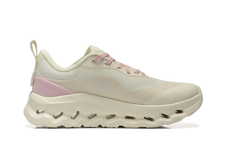 ON CLOUD x LOEWE
