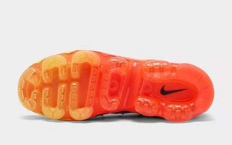 Nike Air Vapormax Plus VM